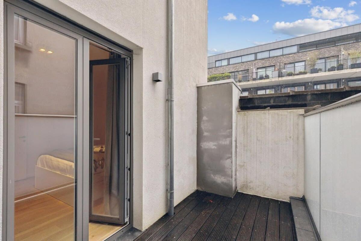 Bright Waterfront Apartment Antwerp Exterior photo